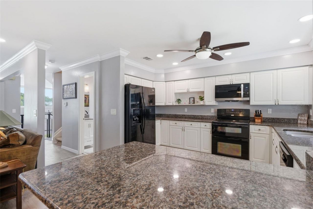 13988 Lake Point Drive, Clearwater, FL 33762 Photo