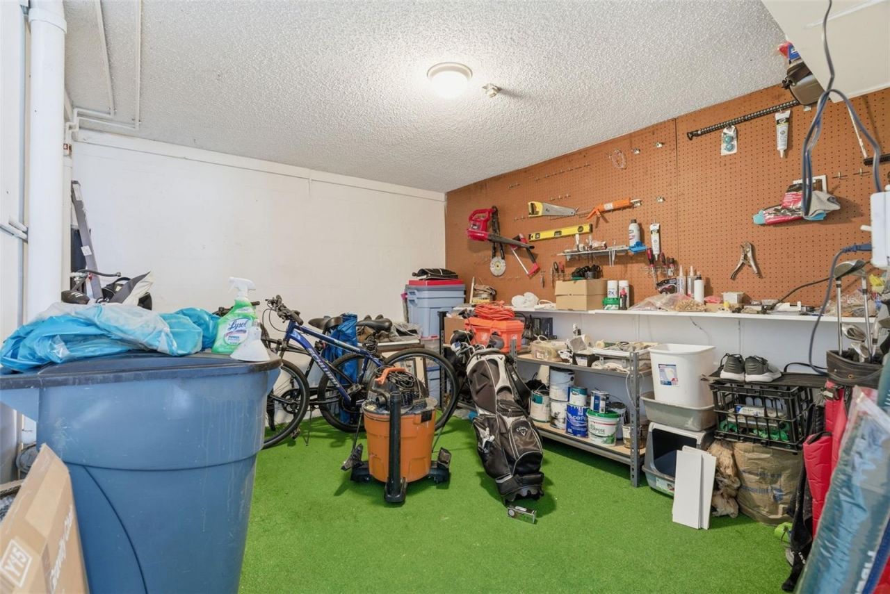13988 Lake Point Drive, Clearwater, FL 33762 Photo