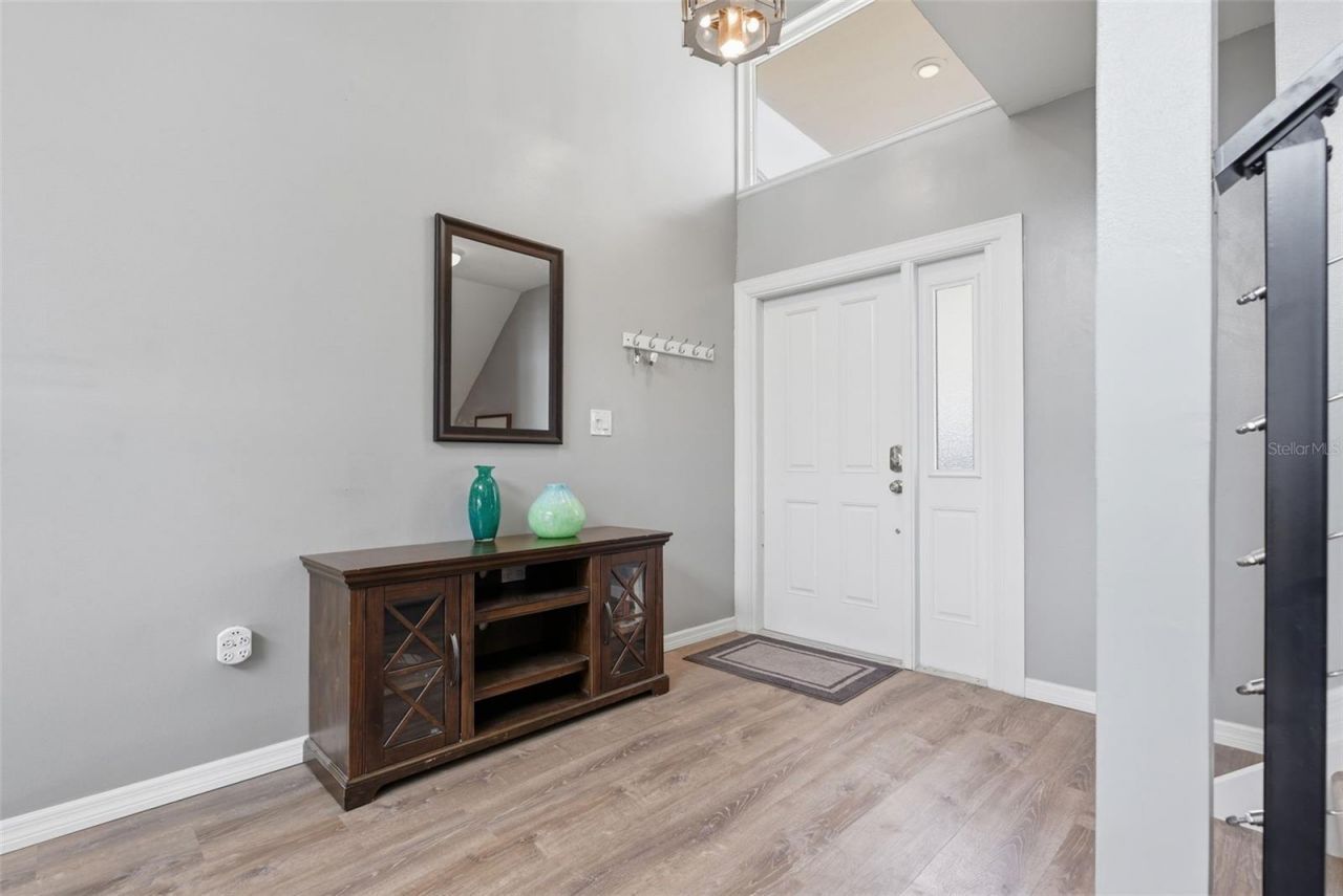 13988 Lake Point Drive, Clearwater, FL 33762 Photo