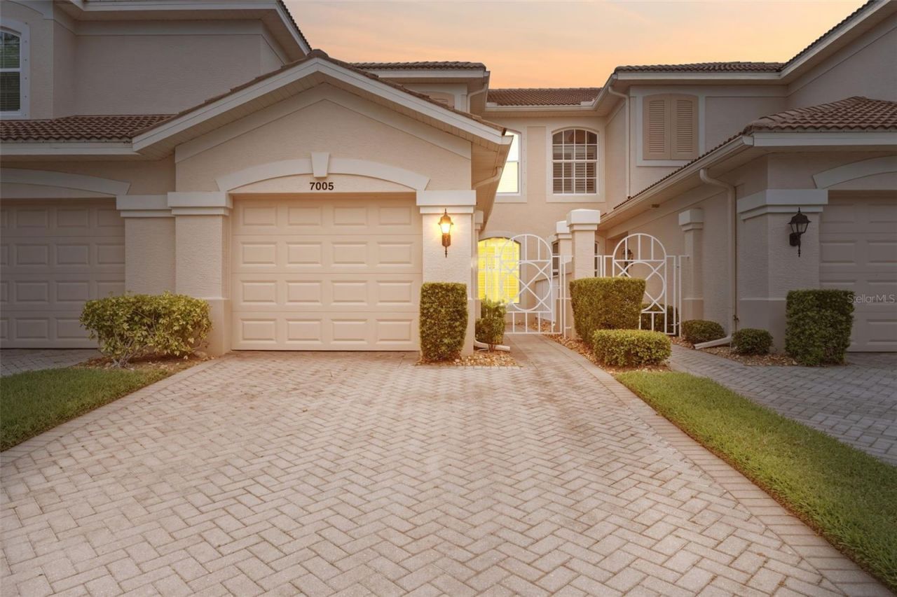7005 Prosperity Circle , Unit 2005, Sarasota, FL 34238 Photo