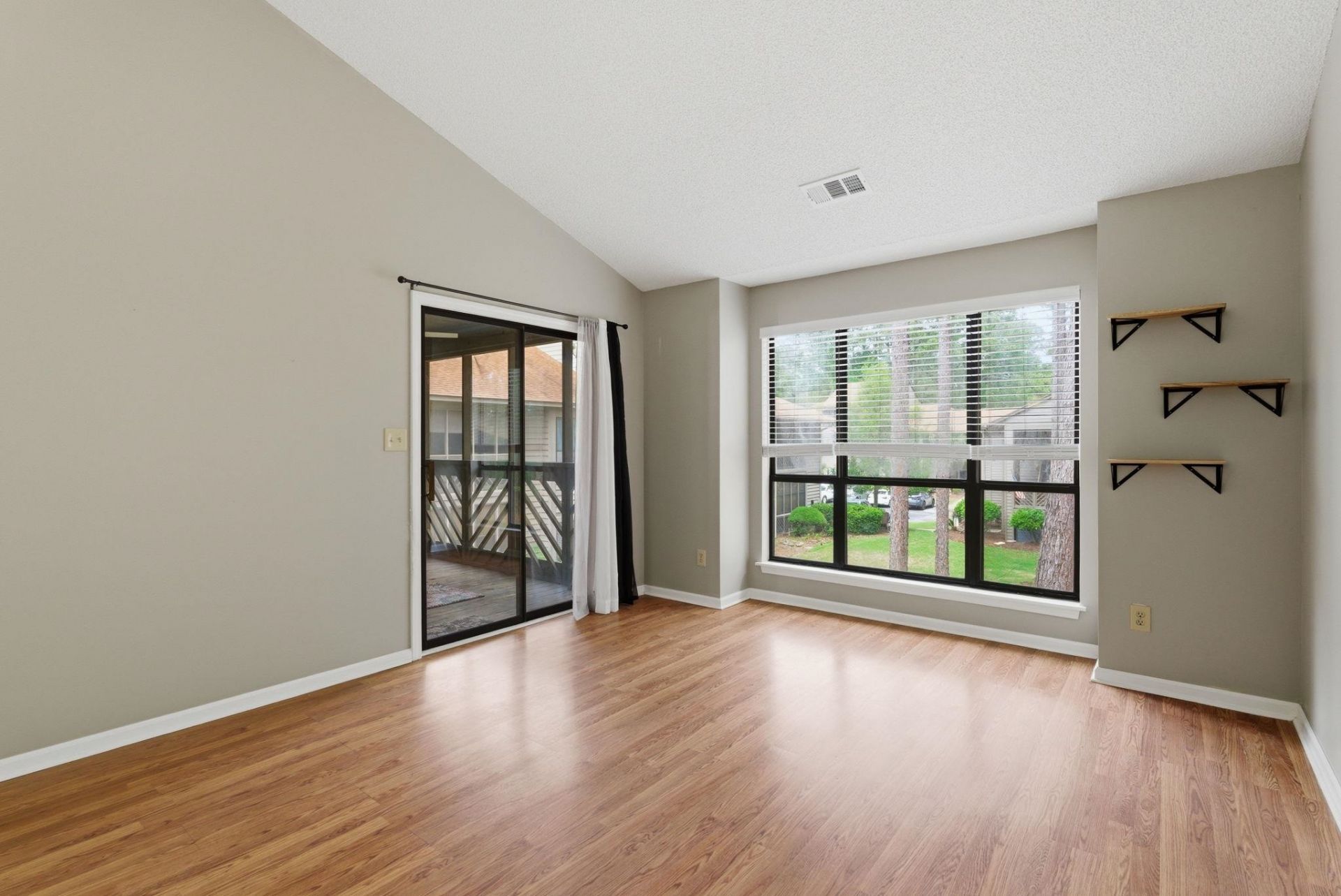 1005 Indian Wells Ct.  Photo 13