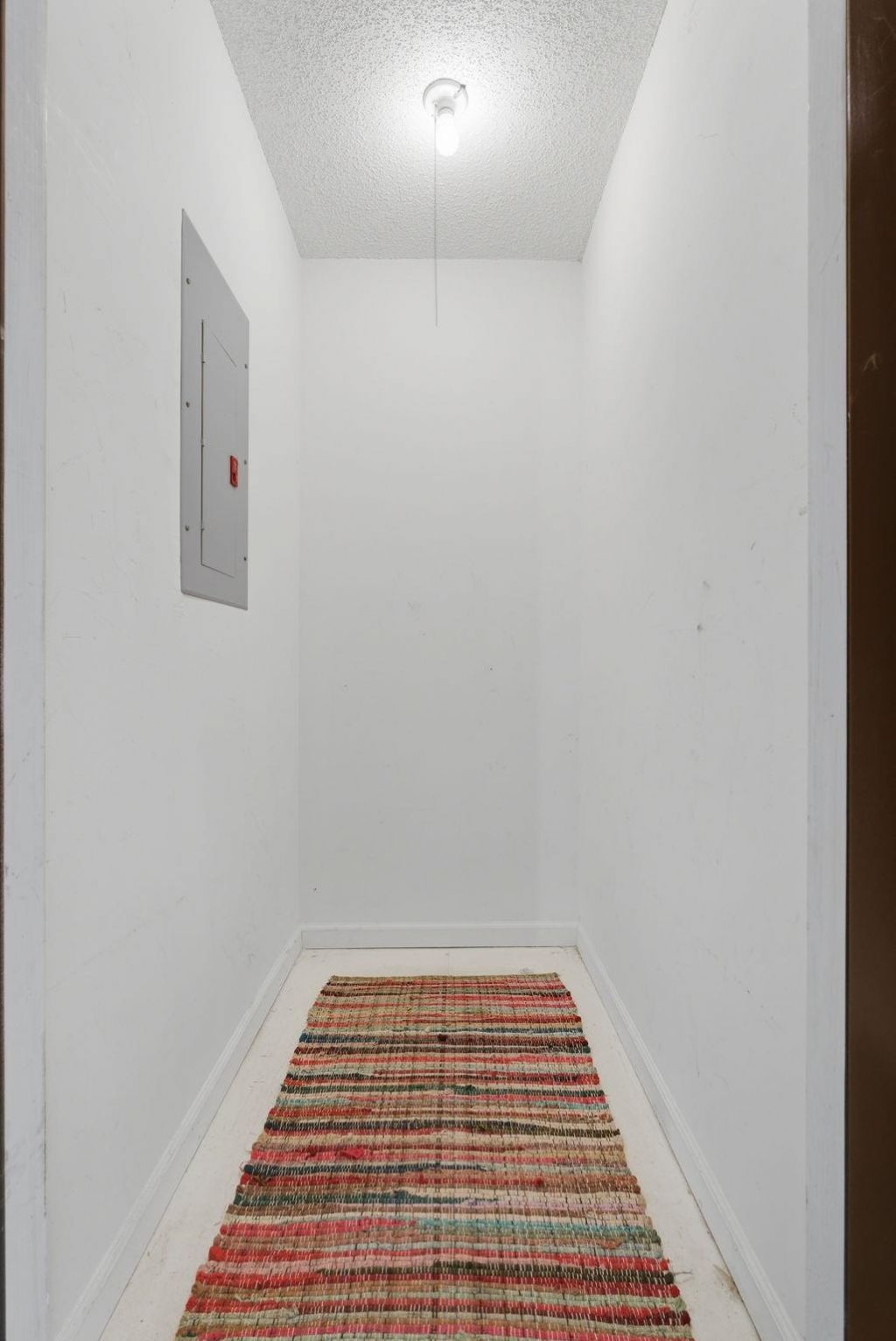 1005 Indian Wells Ct.  Photo 4