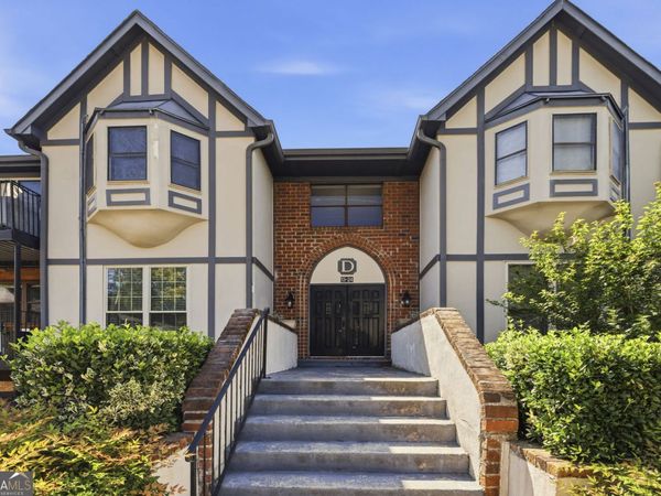 6851 Roswell Road, Unit D-15, Sandy Springs, GA 30328