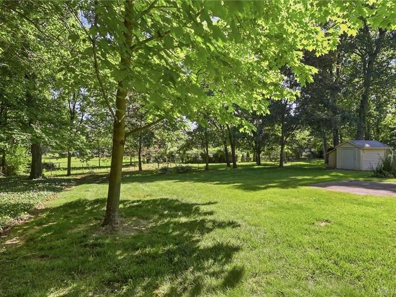 2504 Cross Country Road, Beavercreek, OH 45431 Photo 40