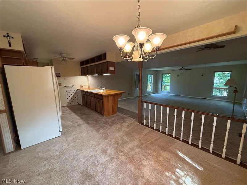 9812 Vienna Drive , Parma, OH 44134 Photo 13