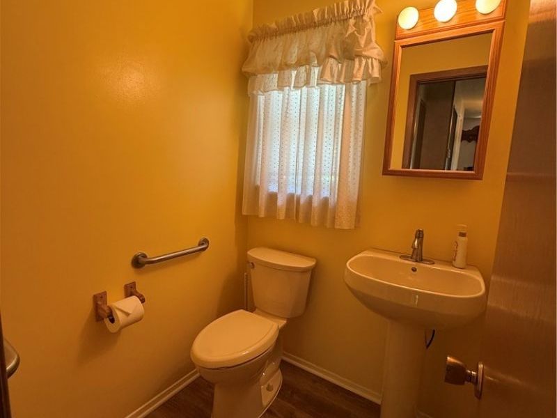9812 Vienna Drive , Parma, OH 44134 Photo 22