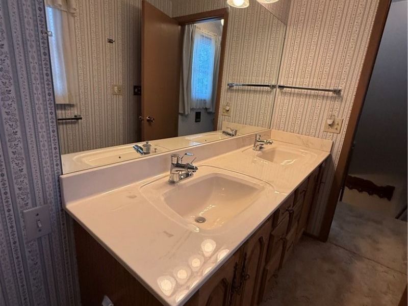 9812 Vienna Drive , Parma, OH 44134 Photo 25