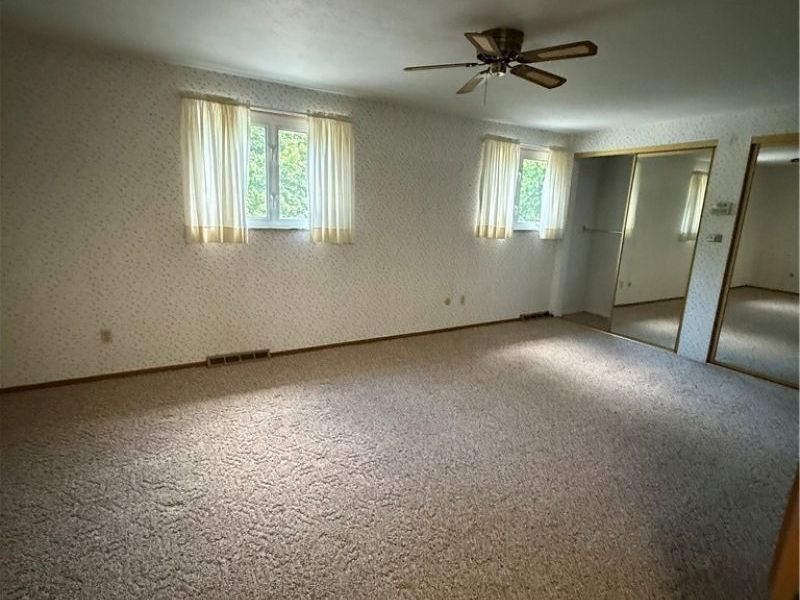 9812 Vienna Drive , Parma, OH 44134 Photo 28