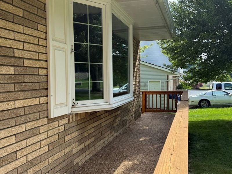 9812 Vienna Drive , Parma, OH 44134 Photo 5