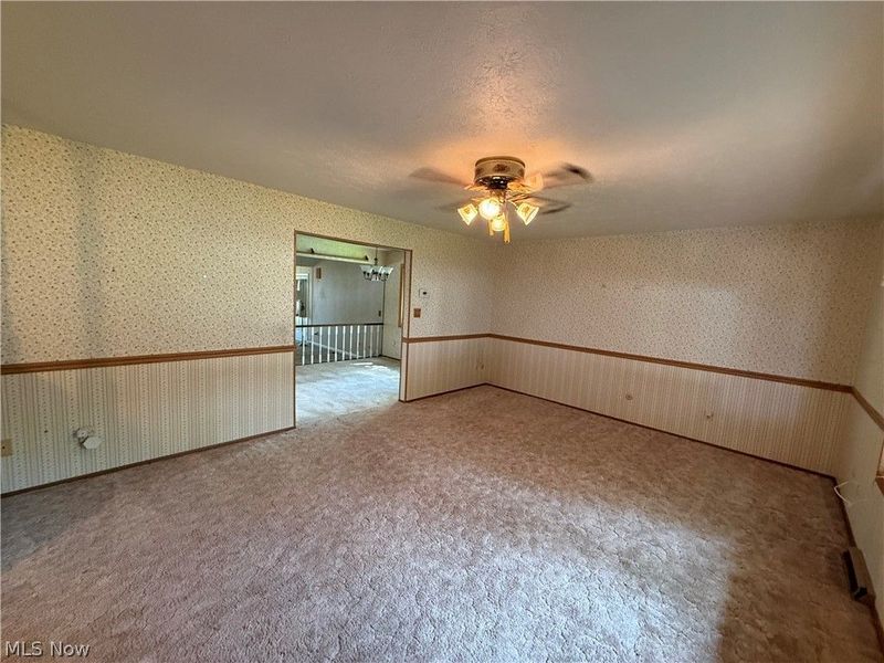 9812 Vienna Drive , Parma, OH 44134 Photo 8