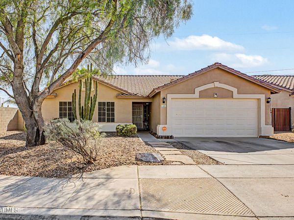 658 S CHATSWORTH, Mesa, AZ 85208