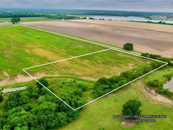 0001 N Harrah Road, Harrah, OK 73045