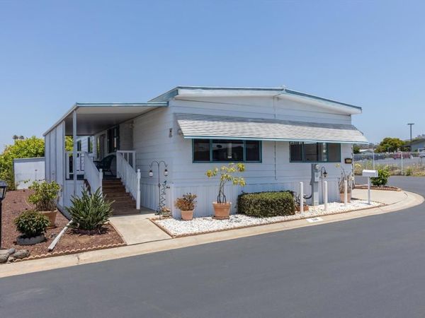 1010 E Bobier Drive, Unit 106, Vista, CA 92084