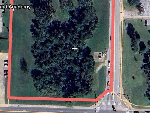 1840 W New Hope Road , Rogers, AR 72758