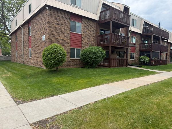 14630 Garrett, Unit 401, Apple Valley, MN 55124