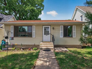 1631 Woodbridge Street, Saint Paul, MN 55117