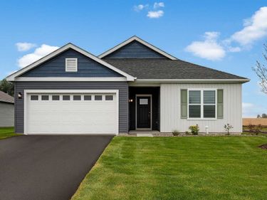 901 Spruce Circle N, Cambridge, MN 55008