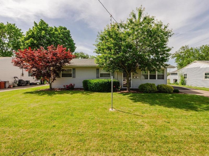 1445 Wamajo Drive, Sandusky, OH 44870 Photo 2
