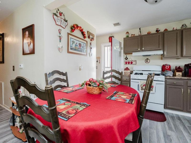 1445 Wamajo Drive, Sandusky, OH 44870 Photo 5