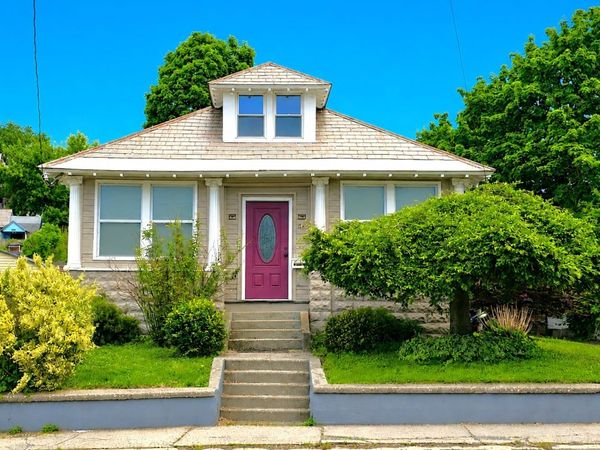 21 River St, North Adams, MA 01247