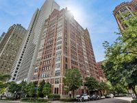 1120 N Lake Shore Drive, Chicago, IL 60611 primary photo
