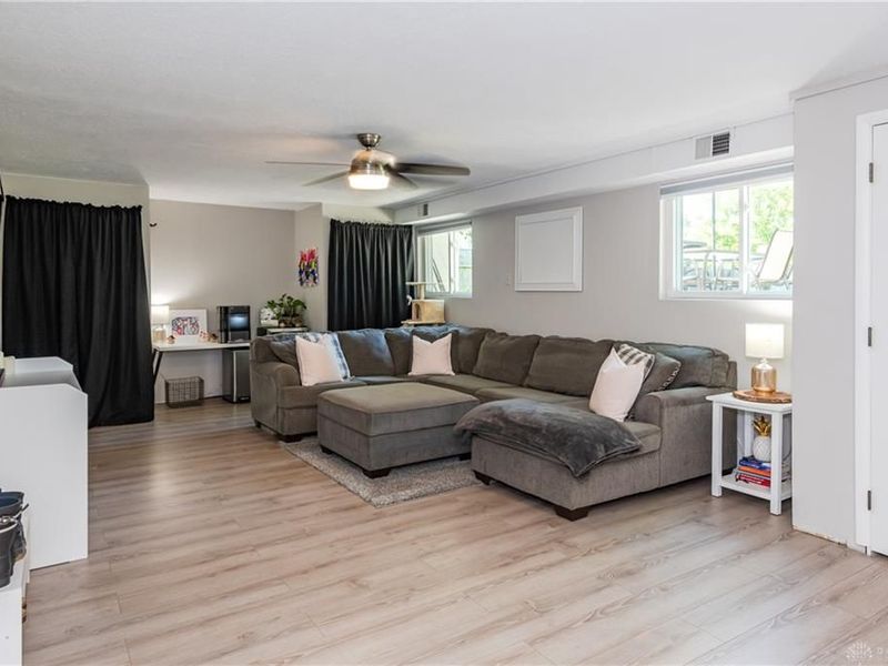 2500 E Stroop Road, Kettering, OH 45440 Photo 9