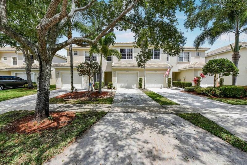 9687 Lago Drive, Boynton Beach, FL 33472 Photo