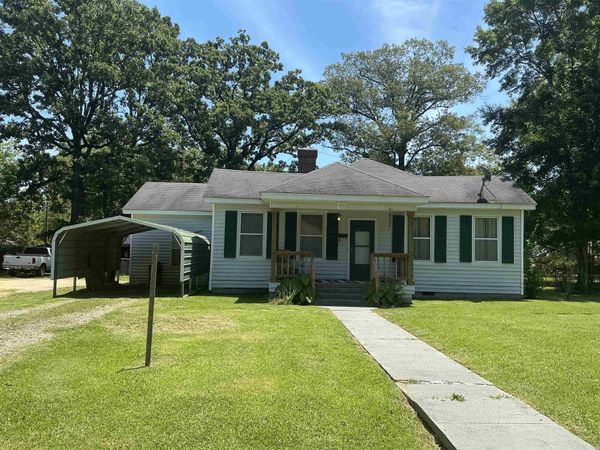 905 Oak Street, Crossett, AR 71635
