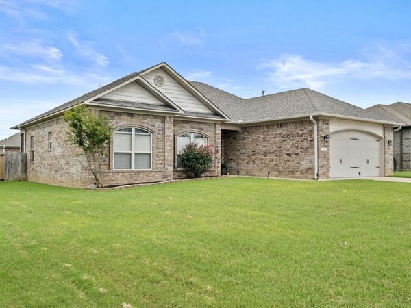 2429 Palisade Drive, Cabot, AR 72023