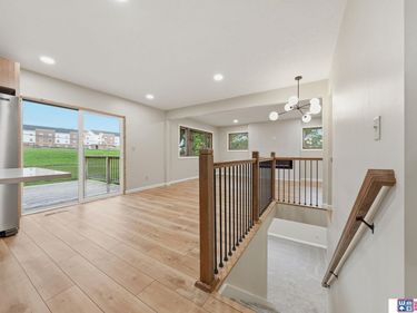 241 Wedgewood Drive, Lincoln, NE 68510