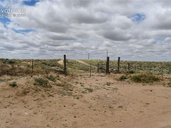 30195 Darroll Road, Yoder, CO 80864