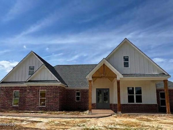1710 Cane Creek Drive, Hernando, MS 38632