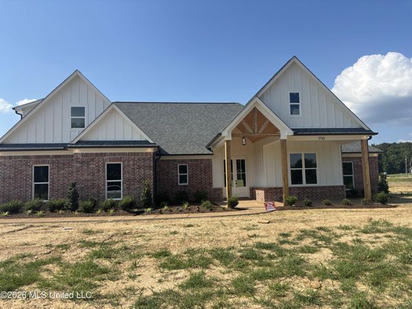 1710 Cane Creek Drive, Hernando, MS 38632