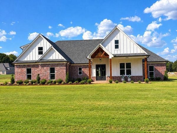 1710 Cane Creek Drive, Hernando, MS 38632