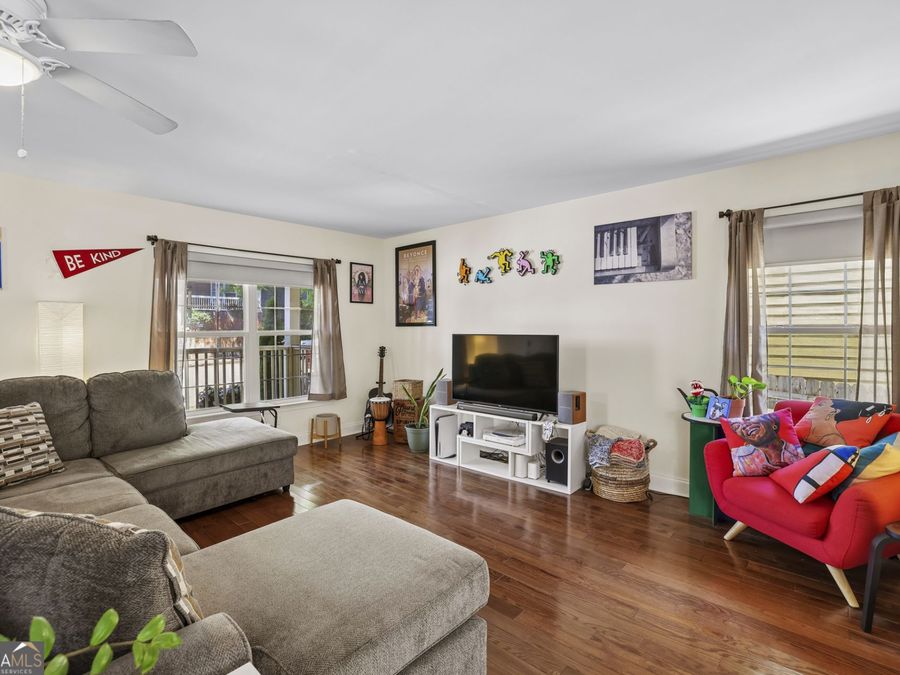 Property Image 8