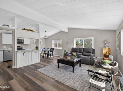 7040 E Hwy 50, Dayton, NV 89403 Photo