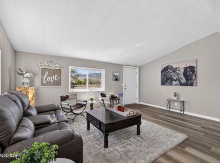 7040 E Hwy 50, Dayton, NV 89403 Photo