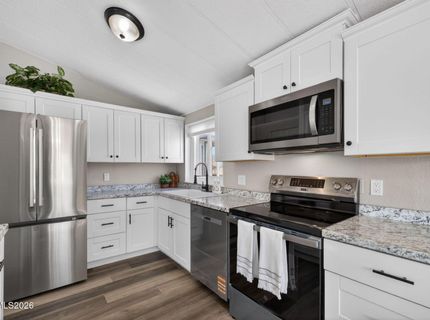 7040 E Hwy 50, Dayton, NV 89403 Photo