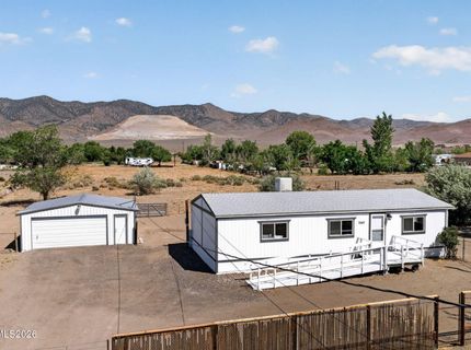 7040 E Hwy 50, Dayton, NV 89403 Photo
