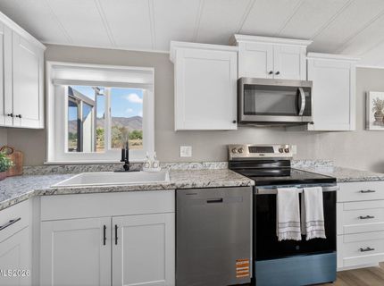 7040 E Hwy 50, Dayton, NV 89403 Photo