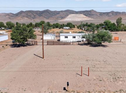 7040 E Hwy 50, Dayton, NV 89403 Photo