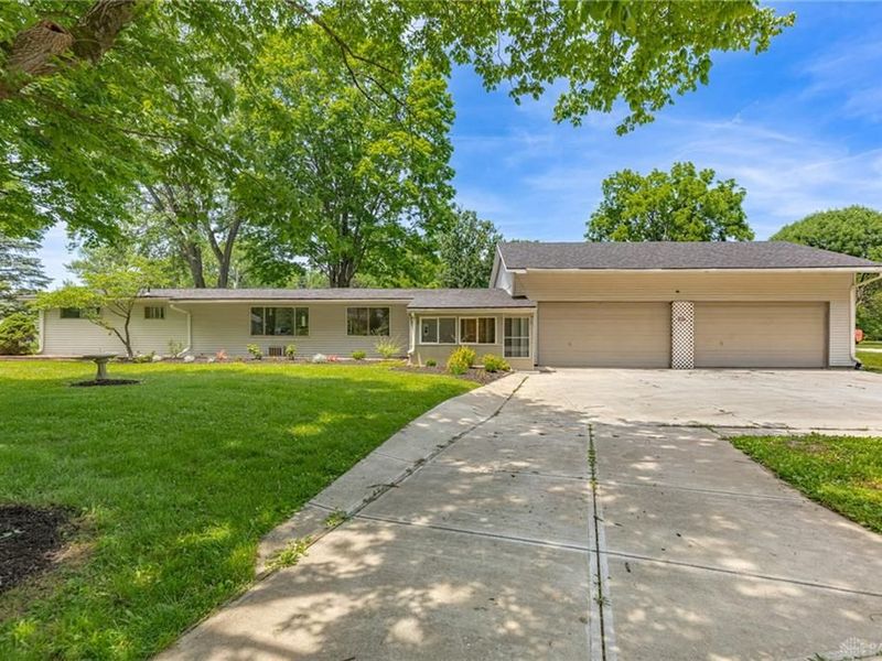 2617 Shadycrest Drive, Beavercreek, OH 45431 Photo 1