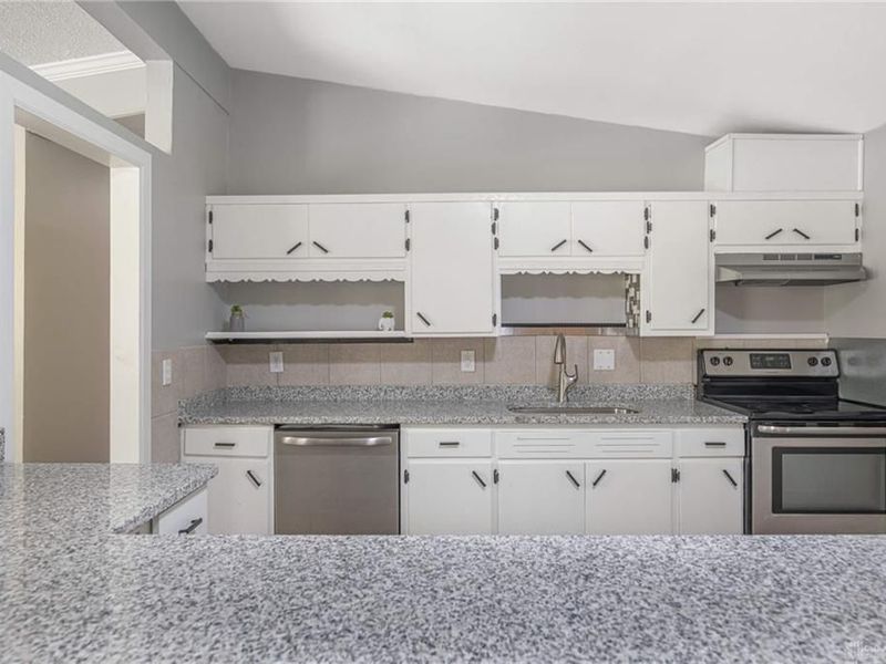 2617 Shadycrest Drive, Beavercreek, OH 45431 Photo 12