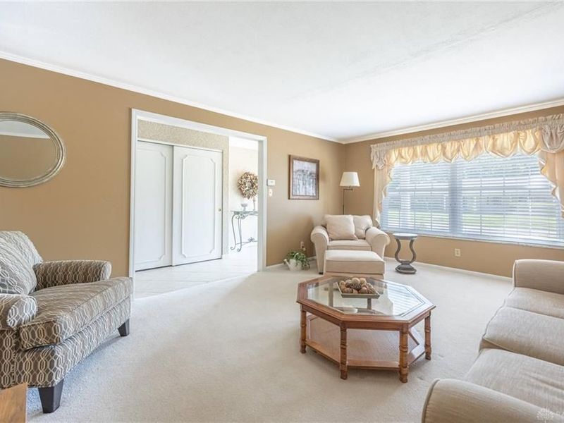 5301 Oakbrooke Drive, Kettering, OH 45440 Photo 4
