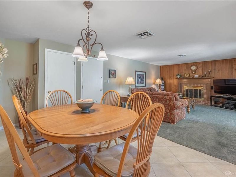 5301 Oakbrooke Drive, Kettering, OH 45440 Photo 9