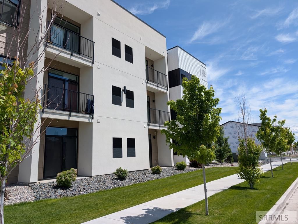 311 E Lorene Street, Unit 1105, Rexburg, ID 83440 Main Photo