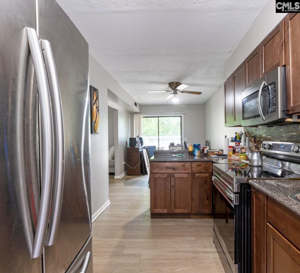 393 Hickory Hill Drive  Photo 10