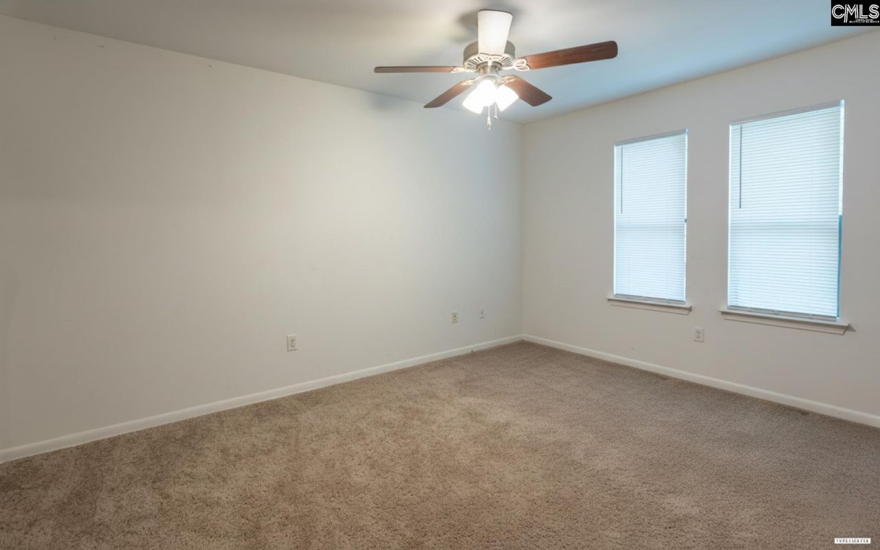 393 Hickory Hill Drive  Photo 17