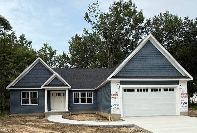 869 Breezewood Lane, Vermilion, OH 44089