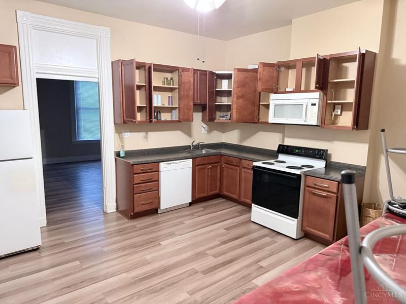 2240 Flora Street, Cincinnati, OH 45219 Photo 5